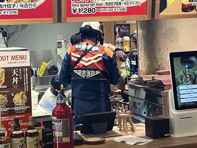 報道陣公開中に・・・福岡空港・国際線ターミナルビルで出火　２人やけど病院に搬送　増改築工事完了し２８日開業予定　|　福岡のニュース｜RKB NEWS｜RKB毎日放送