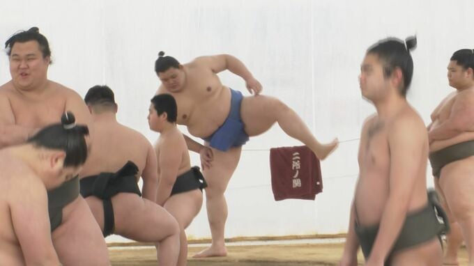 “青の締め込み姿”で臨戦態勢 大関・大の里 が「大関初賜杯」へ入念な稽古 大相撲春場所　|　石川県のニュース｜MRO北陸放送
