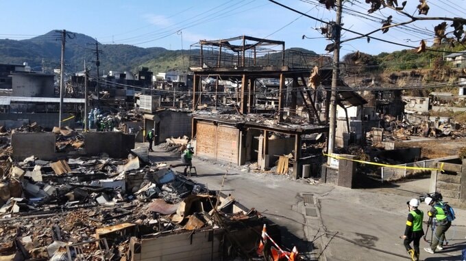 衝撃的な光景が広がる港町…焼け焦げた住宅の数々　人々の暮らしが消えた佐賀関大規模火災10日目　立ち入り禁止区域を歩く　|　大分のニュース｜OBS NEWS｜大分放送