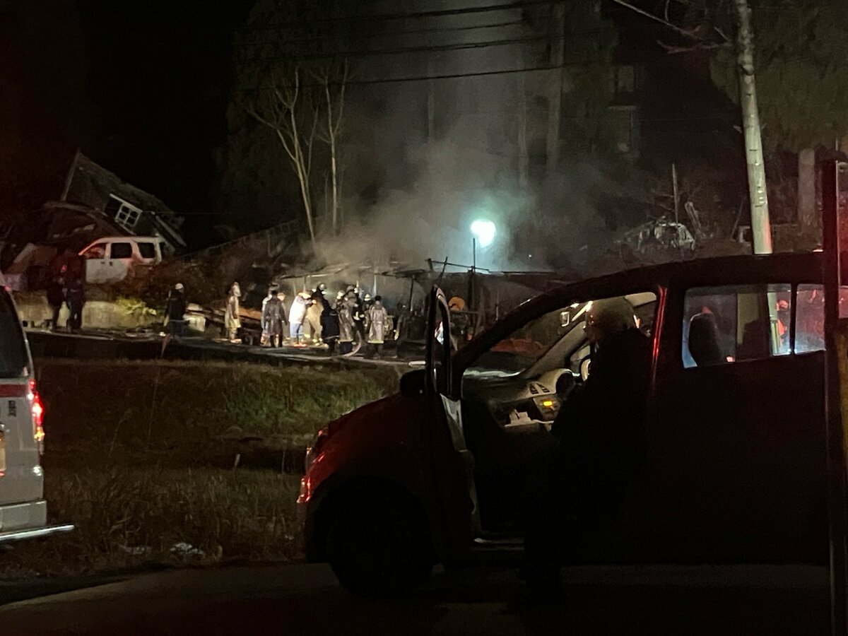 富山市八尾町平沢で建物火災 消火活動続く | 富山のニュース｜天気