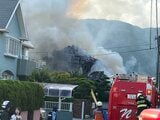 「住宅から炎と煙が見える」長崎市ダイヤランド1丁目で火災　現在は鎮圧状態（午前8時30分現在）|TBS NEWS DIG