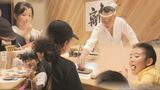 「お腹いっぱい食べて」ひとり親世帯の子どもたちへ 無料ですし食べ放題のプレゼント|TBS NEWS DIG
