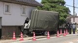 「トラックが道路わきの土蔵に突っ込む…」土蔵は明治天皇が休憩した記録残る歴史ある建物…長野・坂城町の国道交差点でトラックと軽乗用車が衝突…どちらかの車が赤信号で交差点に進入か | SBC NEWS | 長野のニュース | SBC信越放送