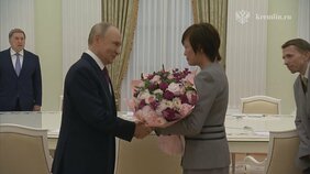 プーチン大統領が安倍昭恵氏とクレムリンで面会　安倍元総理の話に昭恵氏が涙流す場面も|TBS NEWS DIG