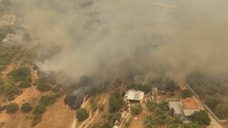 ギリシャ山火事で消火中にヘリ2機衝突2人死亡 猛暑でハンガリーは原発停止 フランス・スペインの山火事はほぼ鎮火| TBS CROSS DIG with Bloomberg