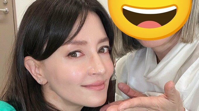 アンジェラ・アキさん メガネなしの近影ショットを公開 「時が止まったの!?」|TBS NEWS DIG