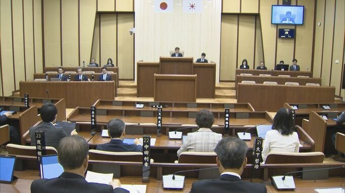 現職の市議が受託収賄容疑で逮捕・送検…勾留中の今も議員報酬発生　臨時市議会で辞職勧告決議案・議員報酬の支給を停止する条例案可決　鳥取県米子市|TBS NEWS DIG