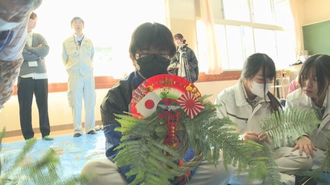108年の歴史に幕…今年度閉校の高校で恒例のしめ飾りづくり「家族などに伝えて伝統を残していけたら」　山口　|　山口のニュース・天気・防災｜tys NEWS｜ｔｙｓテレビ山口