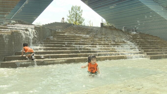 まだ続く厳しい暑さ甲府と勝沼は３５度以上の猛暑日に　午後には局地的に激しい雨も　山梨|TBS NEWS DIG