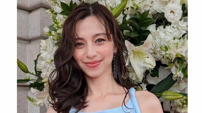 【中条あやみ】優美なドレスアップ姿を公開「永遠に美しい」「笑顔かわいすぎ」ファン絶賛|TBS NEWS DIG