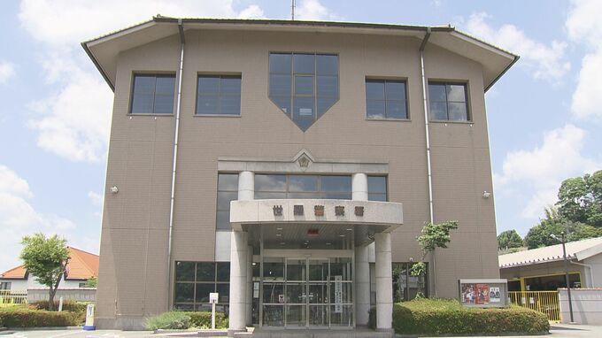 パトカー追跡に速度上げて逃走　２人乗りしたオートバイが田んぼに転落　男子高校生と女子中学生が軽傷　警察「追跡行為は現時点で適切だった」|TBS NEWS DIG