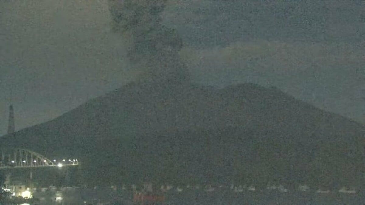 桜島で爆発　噴煙1600ｍ　噴石が7号目まで飛散【29日30日の降灰予報】鹿児島