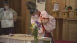 伝統的な流儀で手を触れずに鯛をさばく　盛岡八幡宮で料理技術の向上を願い「包丁式」行われる|TBS NEWS DIG