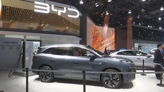 “関税戦争”で上海モーターショーに出展する中国メーカー「中国車はチャンス」| TBS CROSS DIG with Bloomberg