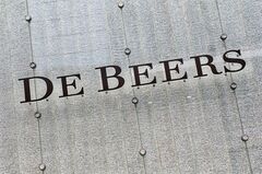 アングロがダイヤ部門上場計画で銀行と協議、売却模索も継続－関係者| TBS CROSS DIG with Bloomberg