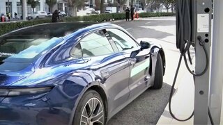 トランプ大統領でEV市場の成長は止まるのか？　“MAGA”にプラスなら支援拡大も　成長スピードが鈍化した今こそ日本巻返しのチャンス| TBS CROSS DIG with Bloomberg