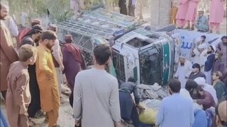 アフガニスタンで帰還した難民を乗せたトラックが横転　22人死亡| TBS CROSS DIG with Bloomberg