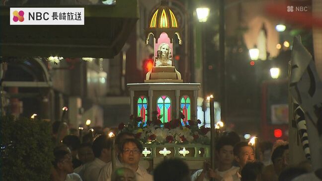 原爆犠牲者を追悼し平和を祈る「たいまつ行列」長崎市のカトリック浦上教会|TBS NEWS DIG