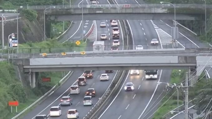 【渋滞情報】　中央道・上り線　午後6時半現在、小仏トンネル付近を先頭に渋滞16㎞　あすと13日は下り線・相模湖IC 付近を先頭に最大45㎞予測　|　山梨のニュース | ＵＴＹテレビ山梨