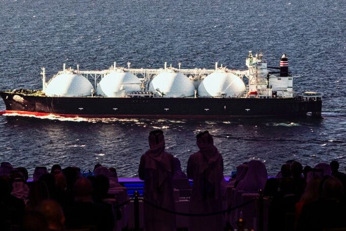 JERAがカタールと長期LNG調達で合意へ、10年超ぶりの契約－関係者