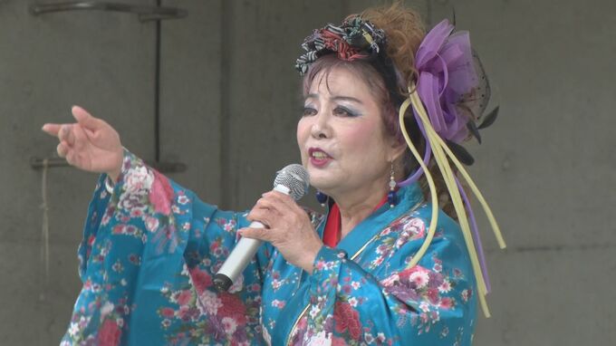 美声と衣装で観客を魅了　愛好家らが歌声を競う「KOZAのど自慢大会」　沖縄こどもの国|TBS NEWS DIG
