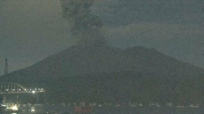 桜島で爆発　噴煙1600ｍ　噴石が7号目まで飛散【29日30日の降灰予報】鹿児島|TBS NEWS DIG