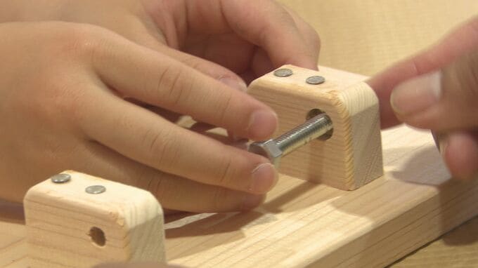 木箱やスツールづくりに挑戦　夏休みの親子が参加し木工教室　|　石川県のニュース｜MRO北陸放送