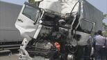 路肩に停車中の大型トラックに中型トラック追突…さらに別の大型トラックも突っ込む　男性2人重傷　滋賀・名神高速|TBS NEWS DIG