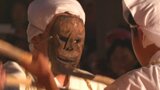 火の粉散らす奇祭「ケベス祭」 奇怪な面をつけたケベスが参拝者を魅了 大分・国東市 | 大分のニュース|OBS NEWS|大分放送