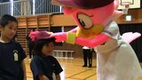 楽天が岩手県陸前高田市の小学1年生にチームキャップを贈呈 県内では1年生274校8072人配布予定|TBS NEWS DIG