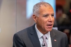 HSBCトップ、AIへの適応を従業員に促す－技術革新で銀行業務に変化| TBS CROSS DIG with Bloomberg