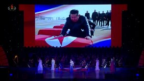 金正恩氏が涙？ロシア派遣兵の“ひつぎ”見つめる写真公開か　北朝鮮公演で|TBS NEWS DIG