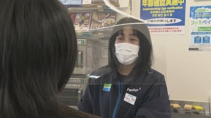 本当に大丈夫ですか?」女子大学生が44万円分の電子マネー購入でレジに