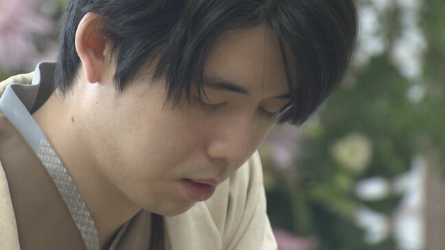 藤井聡太六冠(23) 勝てば史上3人目の“永世竜王”獲得 京都競馬場で竜王戦第4局2日目始まる 13日夕方以降決着の見込み|TBS NEWS DIG