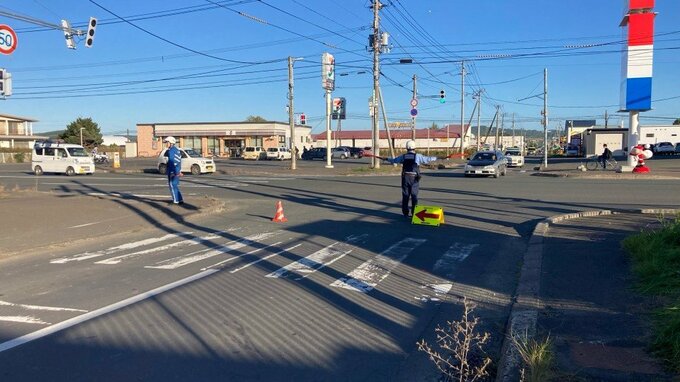 国道39号でひき逃げ事件　自転車の高齢女性が車にはねられ意識不明の重体　警察は現場から走り去った車の70代男から事情を聴く|TBS NEWS DIG