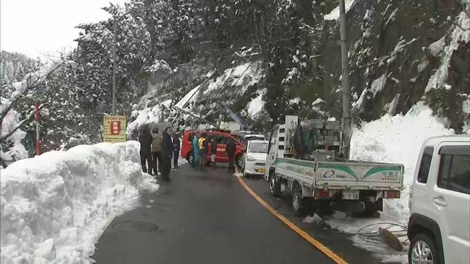【大雪】２集落８００人が孤立　倒木などで通行止め　透析患者は徒歩で通行止め現場越え　|　BSSニュース | BSS山陰放送