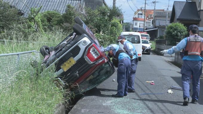 軽乗用車が横転し運転女性が救急搬送　交差点で軽トラックと衝突　鹿児島・鹿屋市|TBS NEWS DIG