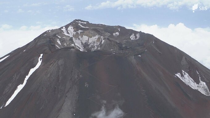 【速報】富士山で山岳遭難　男性（65）死亡＝静岡県警富士宮署|TBS NEWS DIG
