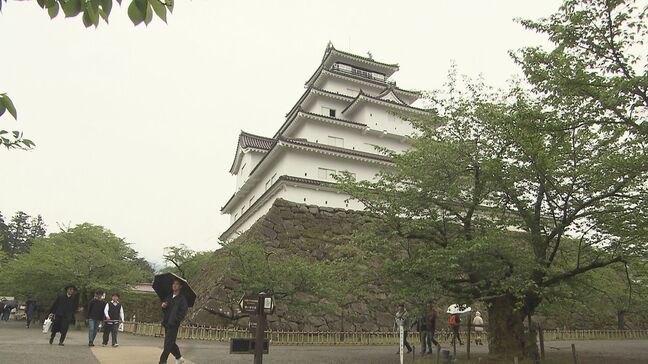「日帰りできる」インバウンド客も　GW最終日　鶴ヶ城にぎわう　福島|TBS NEWS DIG