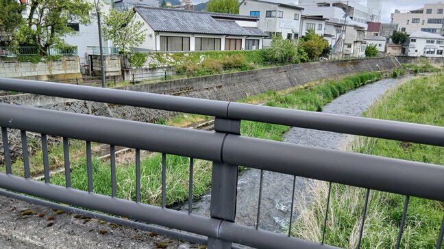 【現場画像】市街地でのクマ目撃が大幅増加　きょう未明にも上山市の住宅地で目撃で警戒　川の近くは要注意か（山形）|TBS NEWS DIG
