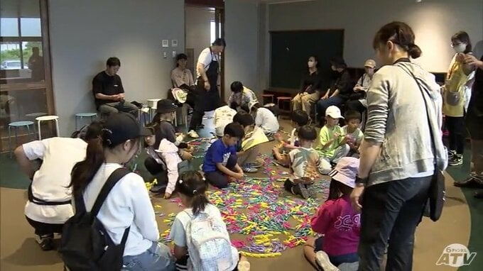 「黒石アートBOX」誕生　旧黒石小学校を改装してできた建物内には画家 孫内あつし さんのコーナーなど　幅広い世代が芸術や文化に触れ合える施設に　青森県黒石市|TBS NEWS DIG