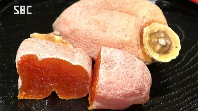 「甘くてもっちり」例年以上に大玉で高い糖度に「市田柿」の出荷始まる　台湾や香港などへの輸出も　長野・豊丘村|TBS NEWS DIG