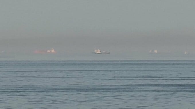 NY原油一時100ドル台　2週間ぶり　戦闘終結の期待後退で