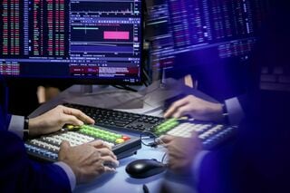 AIがファンドマネジャーに取って代わる日まだ先－公開試験で明らか| TBS CROSS DIG with Bloomberg
