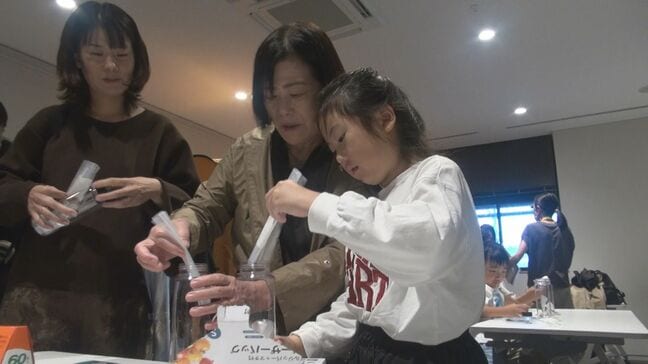 災害時の持ち歩きに便利　東日本大震災津波伝承館の来館者がマイ防災ボトル作り　岩手・陸前高田市|TBS NEWS DIG