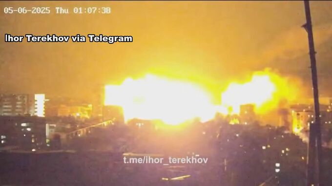 ウクライナ各地にドローン攻撃相次ぐ…1歳児含む5人が死亡 「これで632人目の子どもの命が失われた」ゼレンスキー大統領 ロシアへ圧力かけるよう国際社会に訴え|TBS NEWS DIG