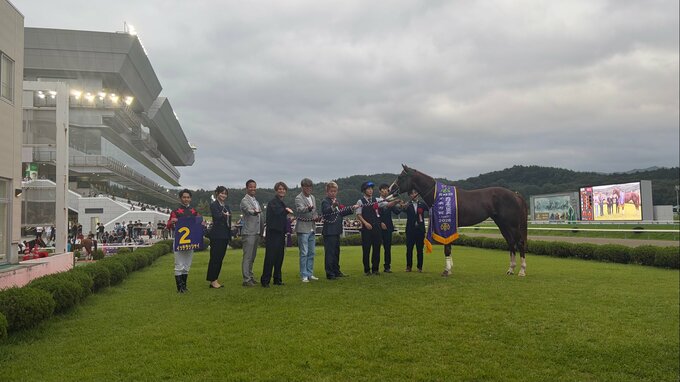 JpnⅡ不来方賞はイッテラッシャイが優勝　6馬身差つけ圧勝　岩手競馬所属の馬ではレジェンドバローズが5着に入る　盛岡市|TBS NEWS DIG