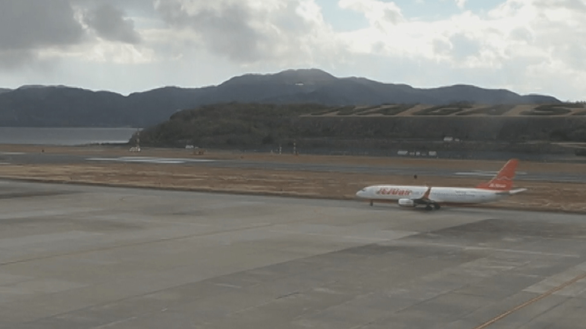 空港で露出の妻 179人死亡発表のチェジュ航空の旅客機 今月から長崎線も運航 今後は？（ＮＢＣ長崎放送）｜ｄメニューニュース（NTTドコモ）