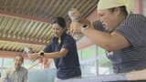 県内一の酪農地域で開拓祭りが開催 焼きそばや射的などのブースが設けられ大勢の人が訪れる 山梨・富士河口湖町富士ケ嶺|TBS NEWS DIG