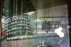 【欧州市況】株続落、インフレ・金利見通しに不透明感－国債下落| TBS CROSS DIG with Bloomberg